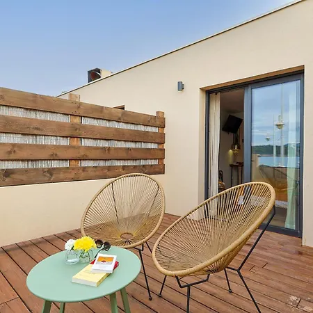 D'hote Luxe Vue Boheme Bed and breakfast Le Pradet